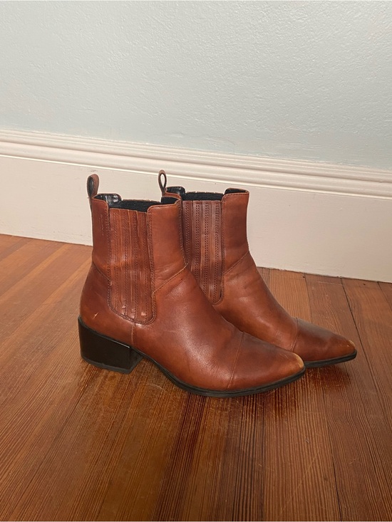 Vagabond Shoes - Women's Brown Leather Vagabond Chelsea Boots